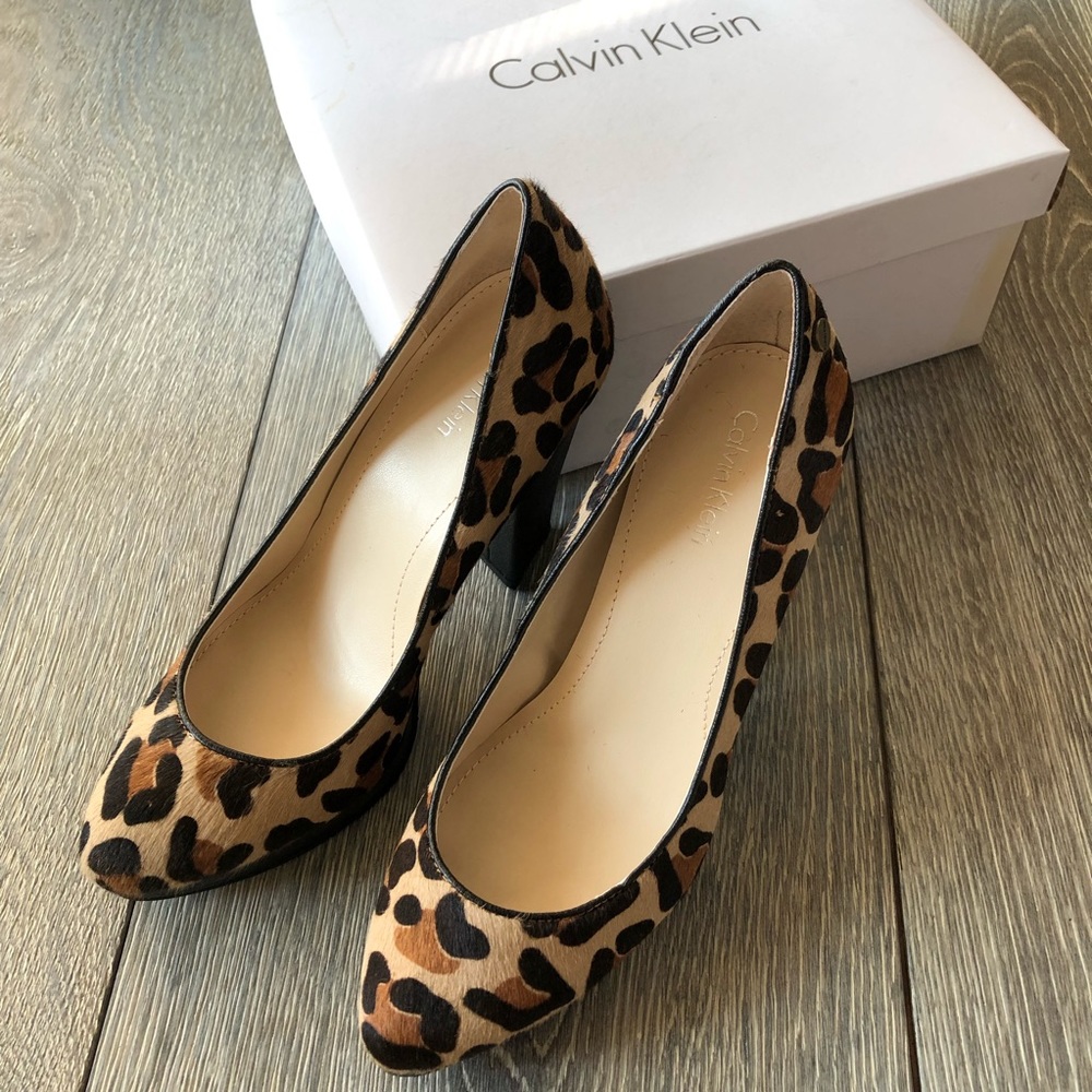 Calvin Klein Emmy Leopard Print Pumps - Picture 2 of 7